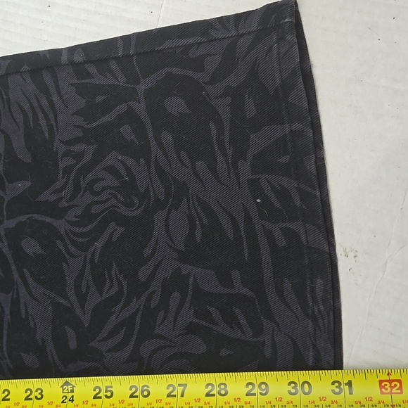 H&M X No Fear Loose Fit Twill Trousers No Fear Graphic Print 6 - Picture 12 of 16